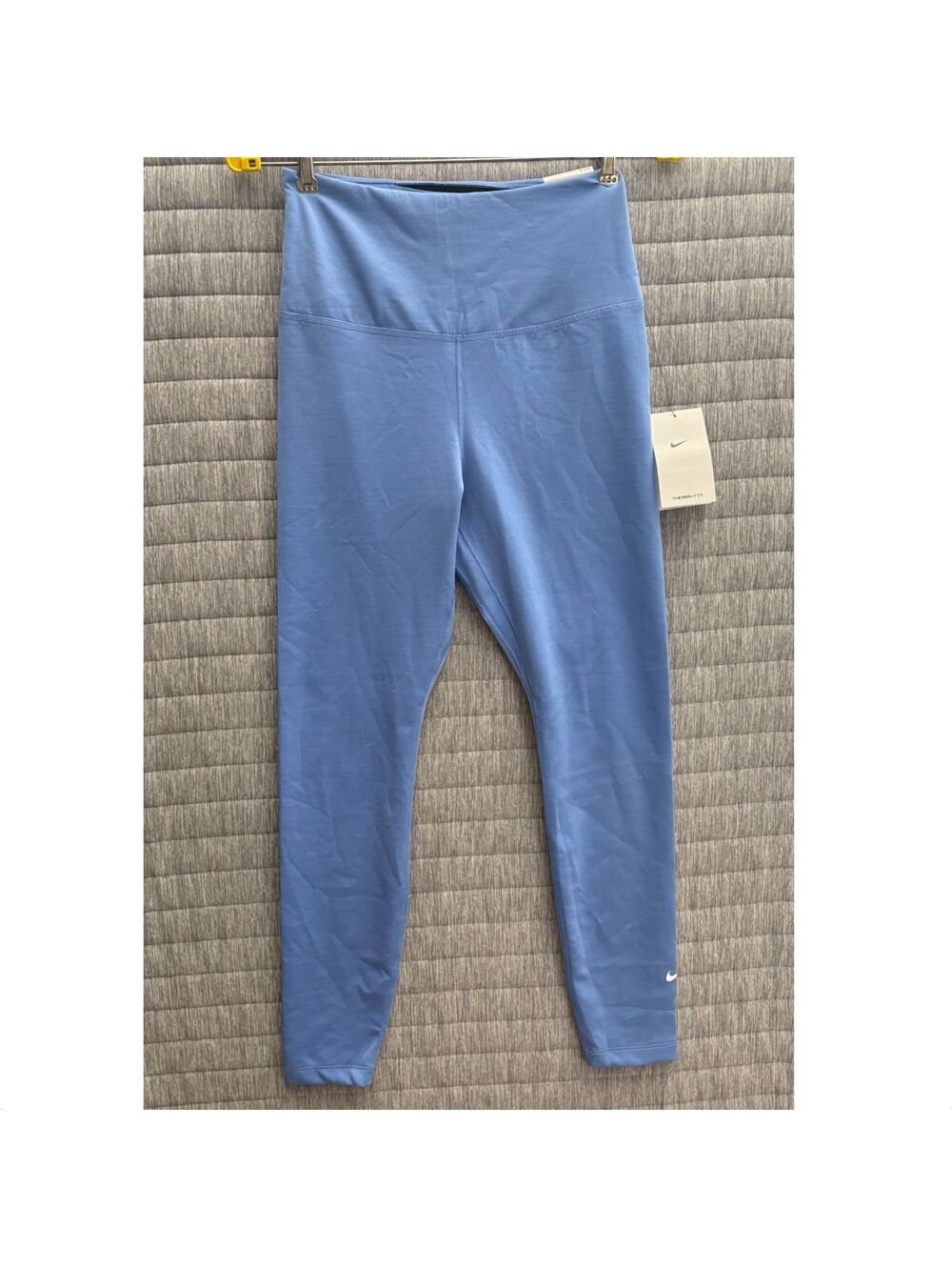 Nike Women's Training Leggings Size Small Light Blue High Rise 7/8 Length NWT